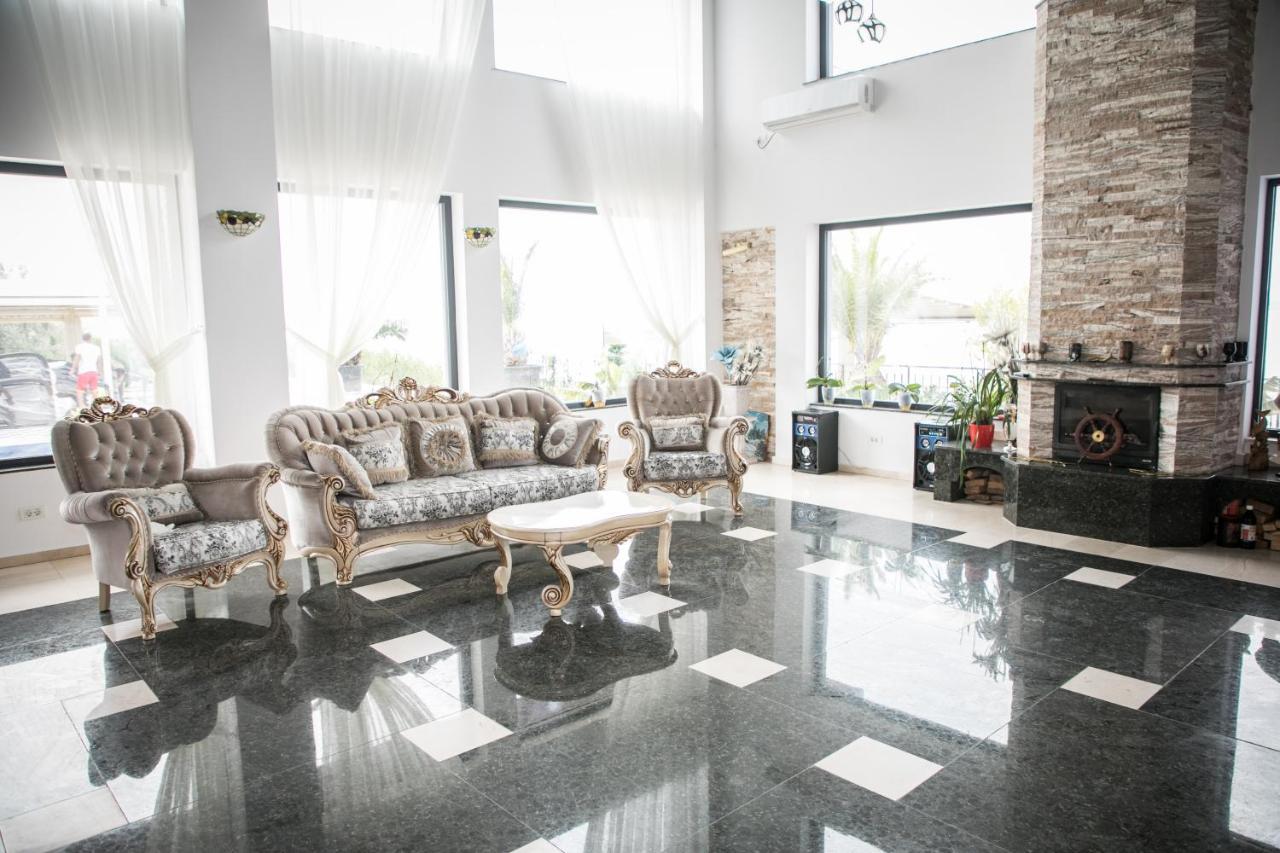 Almar Lake View Boutique H Adults Only Mamaia Exteriér fotografie