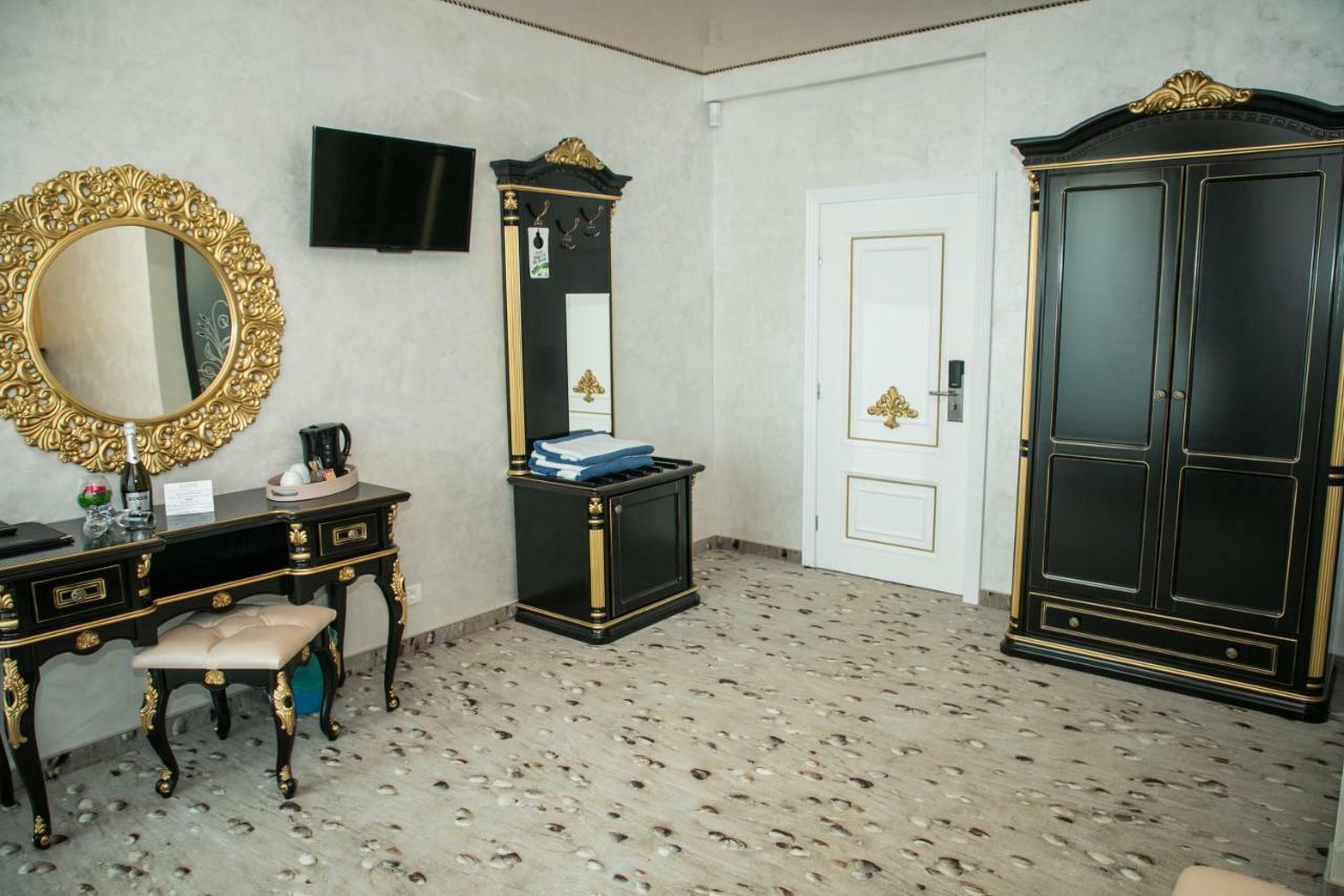 Almar Lake View Boutique H Adults Only Mamaia Exteriér fotografie